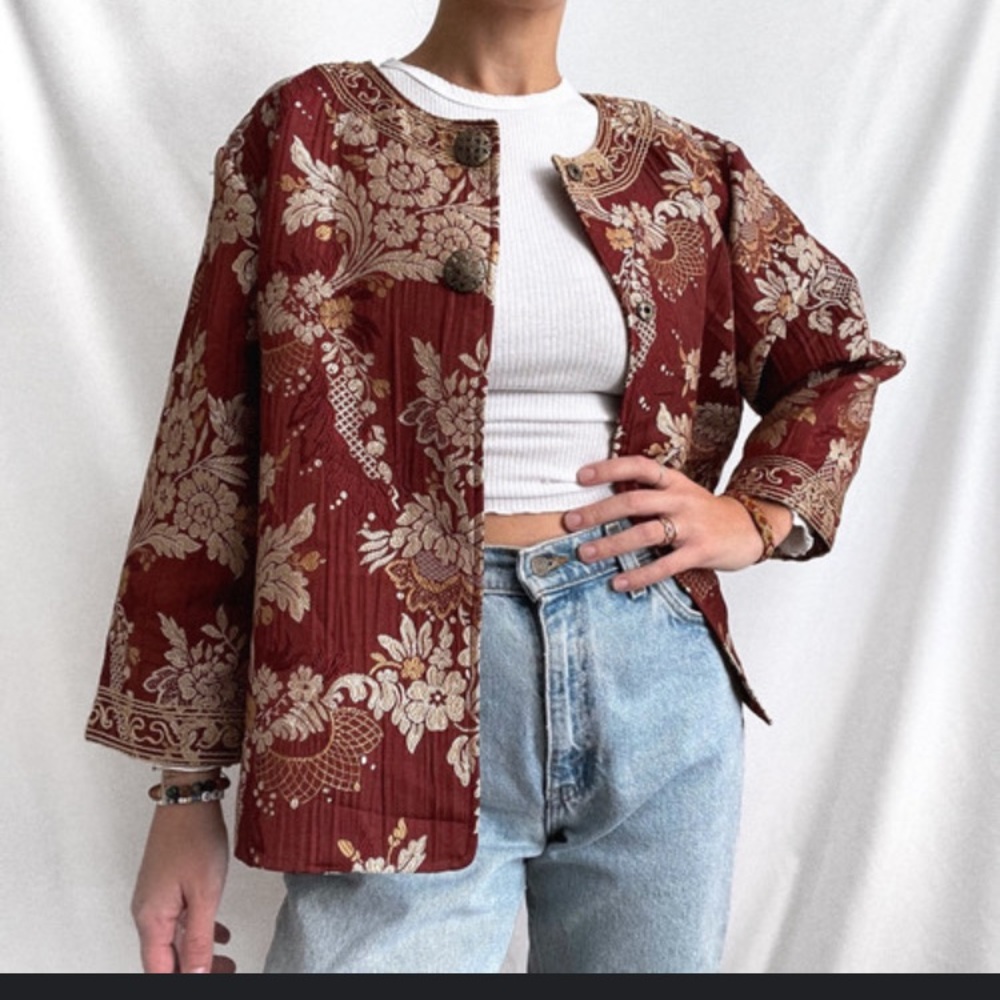 Chicos Elegant Tapestry Floral Brocade Embellished Renaissance Jacket Bl…